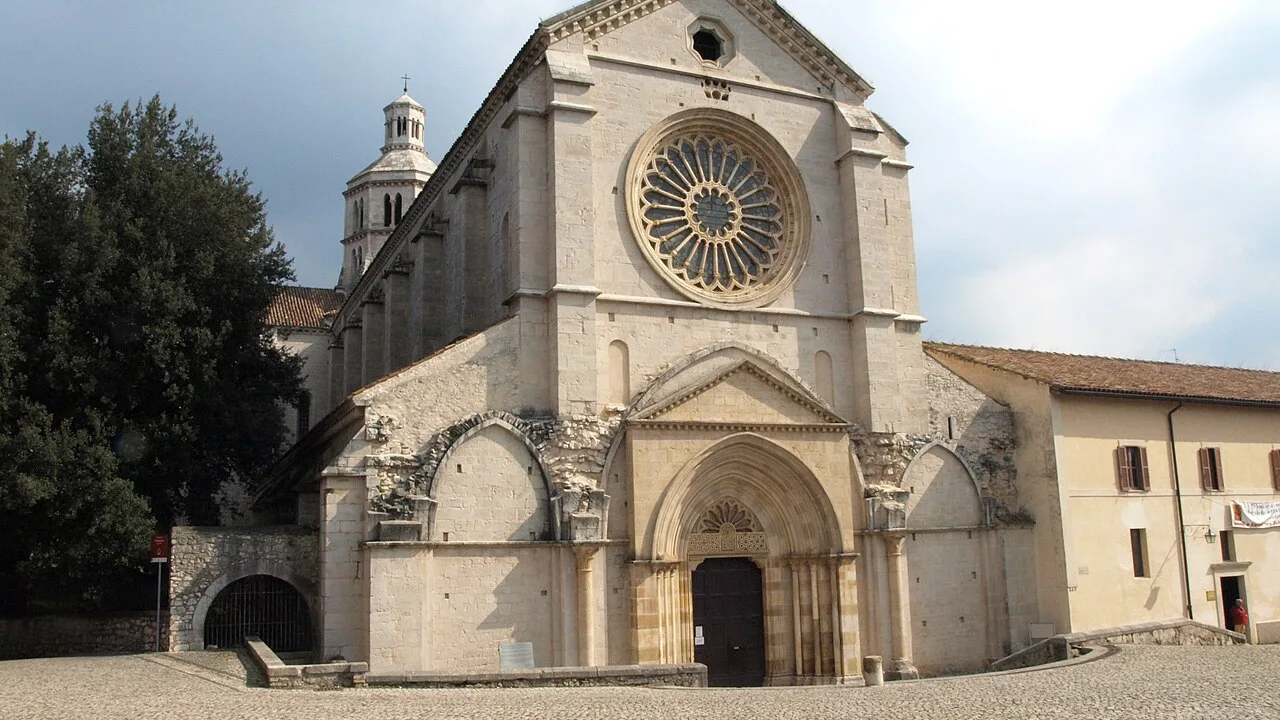 Abbazia di Fossanova